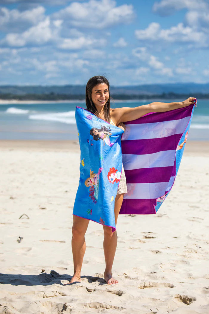 Adults Cheeky Winx Beach Towel