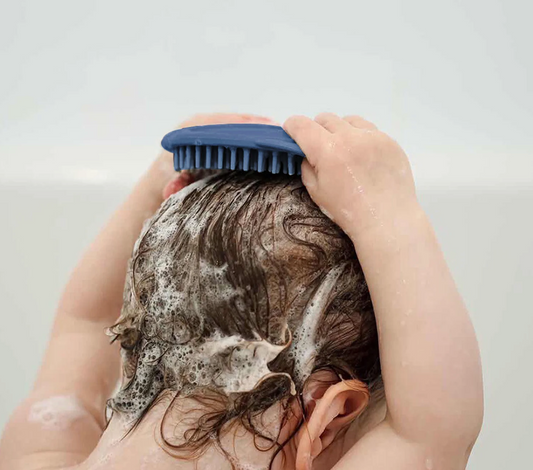 Haakaa Rainbow Silicone Shampoo Brush - Pea Green