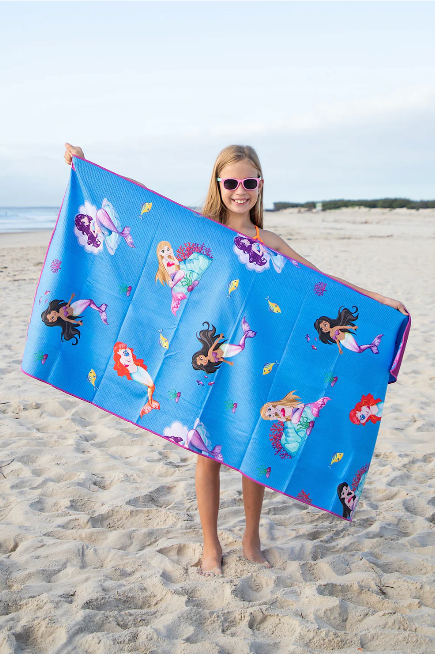 Kids Cheeky Winx Beach Towel